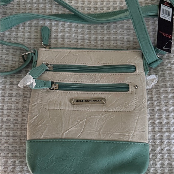 Stone Mountain Accessories Handbags - Stone Mountain Accessories Teal and Cream Crossbody Bag